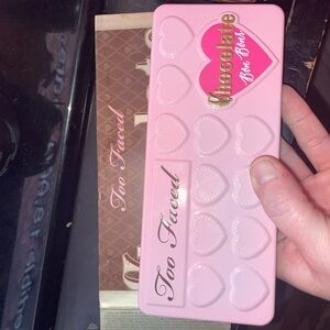 Too faced bonbons chocolate palette